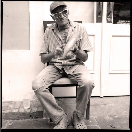 SAN JUAN STREET PERFORMER